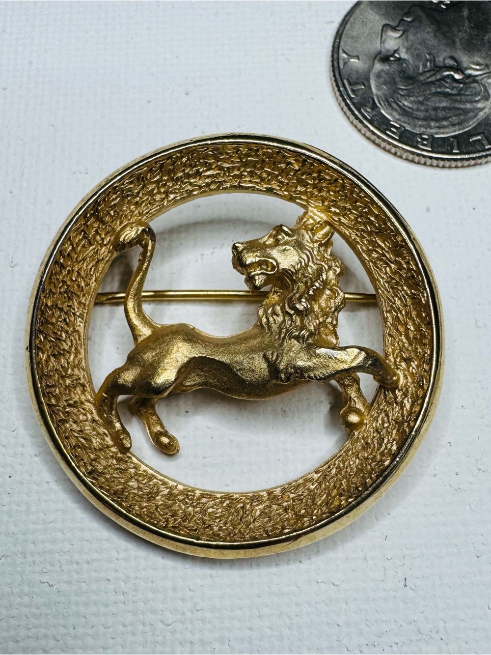 Vintage Crown Trifari Gold Lion Round Brooch